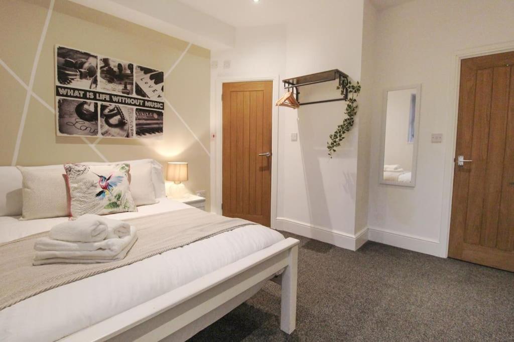 Spacious 1 Bed Apartment 1 Minute Walk From Square Nottingham Exterior foto