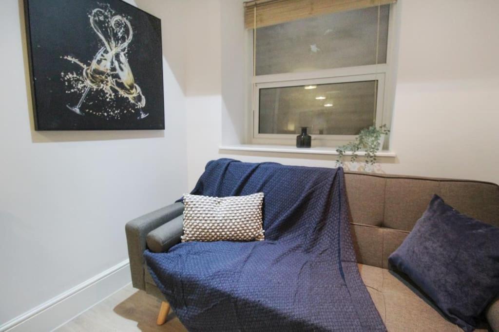 Spacious 1 Bed Apartment 1 Minute Walk From Square Nottingham Exterior foto