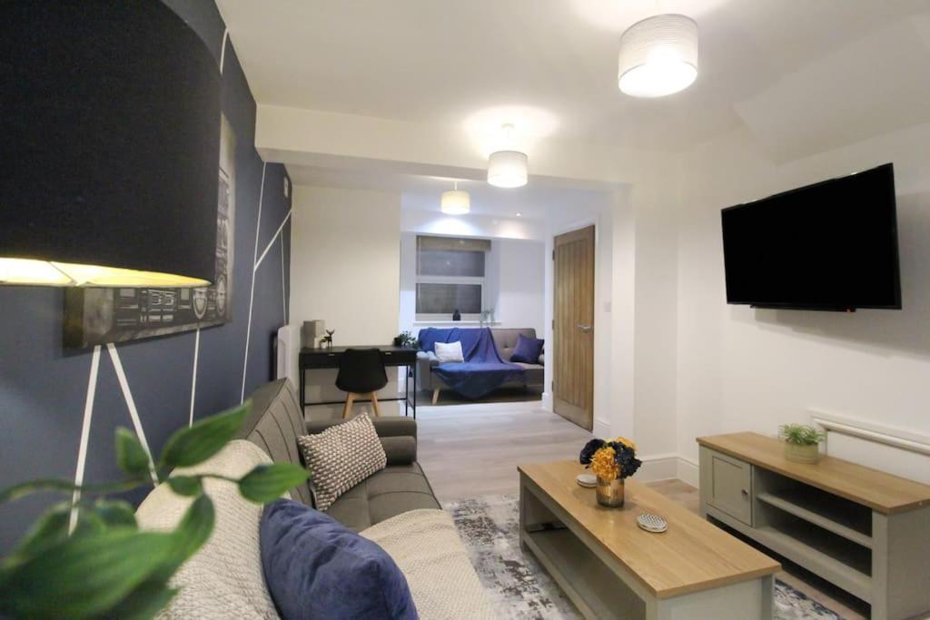 Spacious 1 Bed Apartment 1 Minute Walk From Square Nottingham Exterior foto