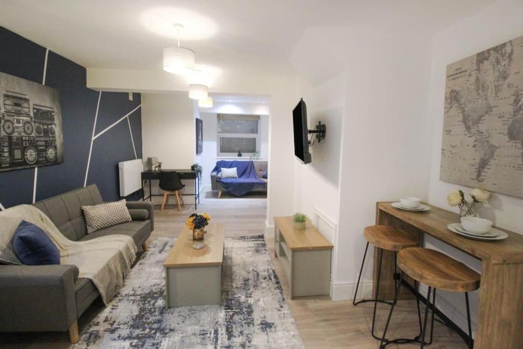 Spacious 1 Bed Apartment 1 Minute Walk From Square Nottingham Exterior foto