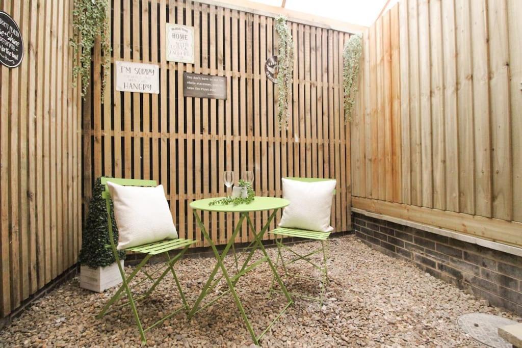 Spacious 1 Bed Apartment 1 Minute Walk From Square Nottingham Exterior foto