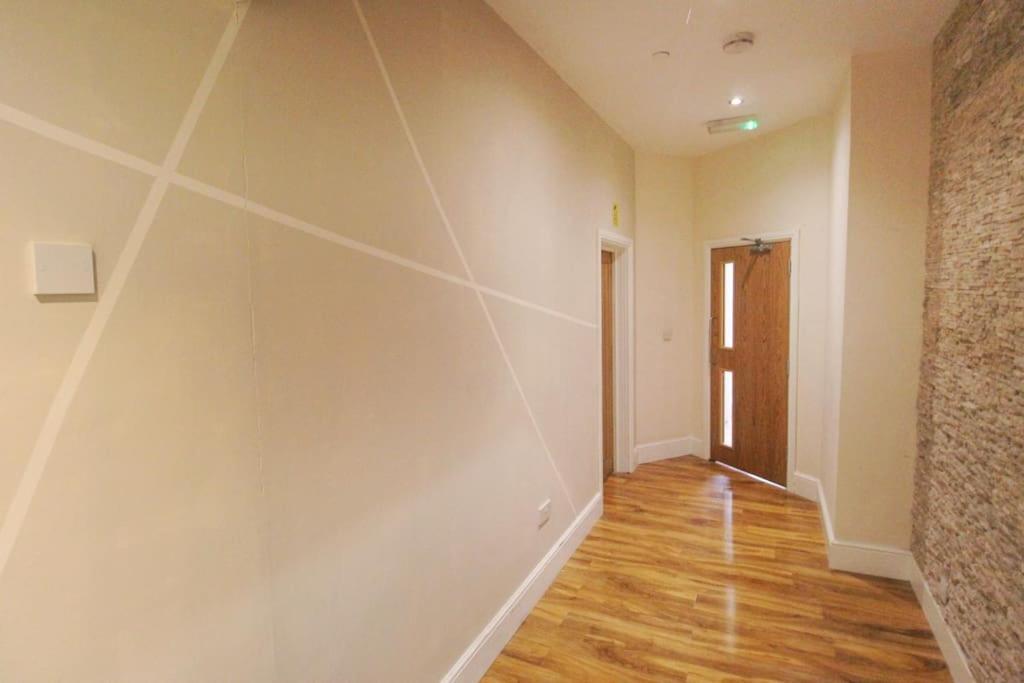 Spacious 1 Bed Apartment 1 Minute Walk From Square Nottingham Exterior foto